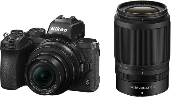 Forocamera Nikon Z50 con due obiettivi